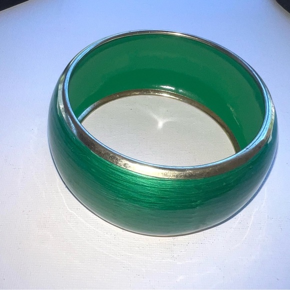 ♦️ Green and Silver Bangle Bracelet - Picture 1 of 3